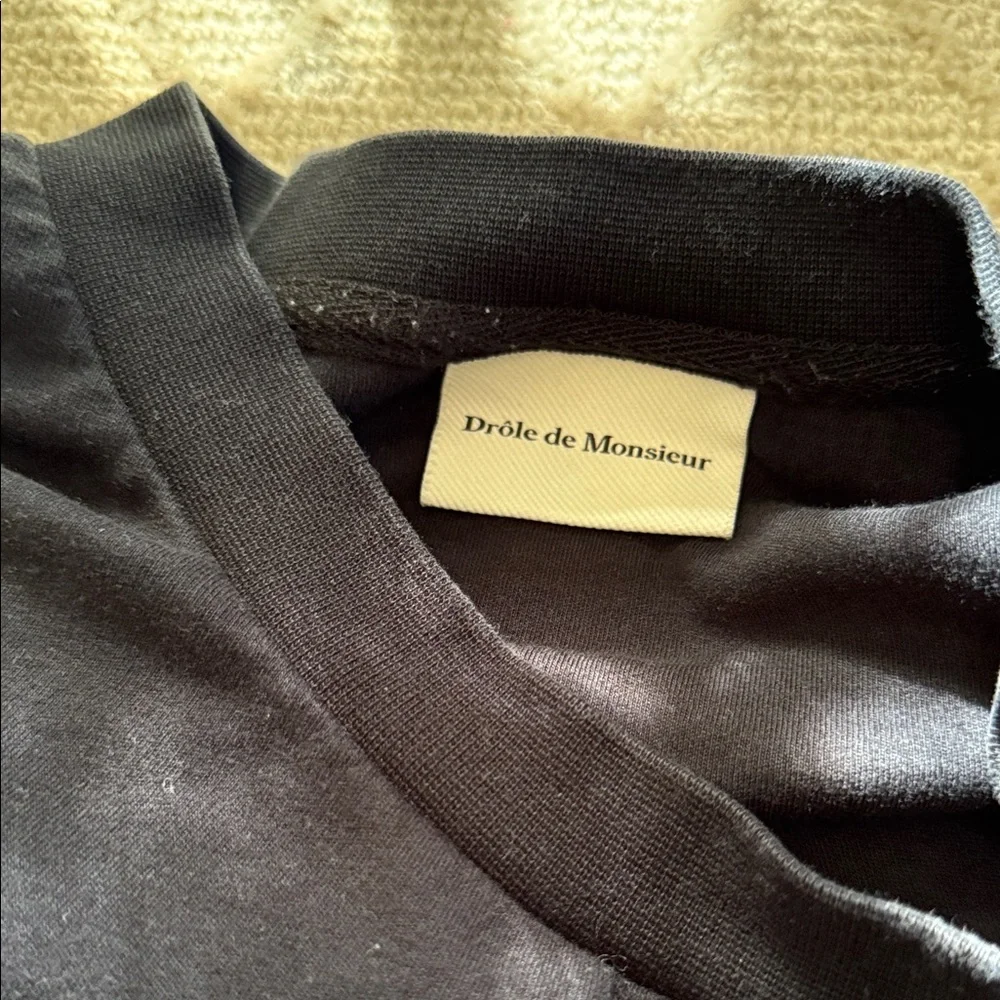 Drôle Black Graphic Tee (not from Paris madame) - Picture 2 of 4